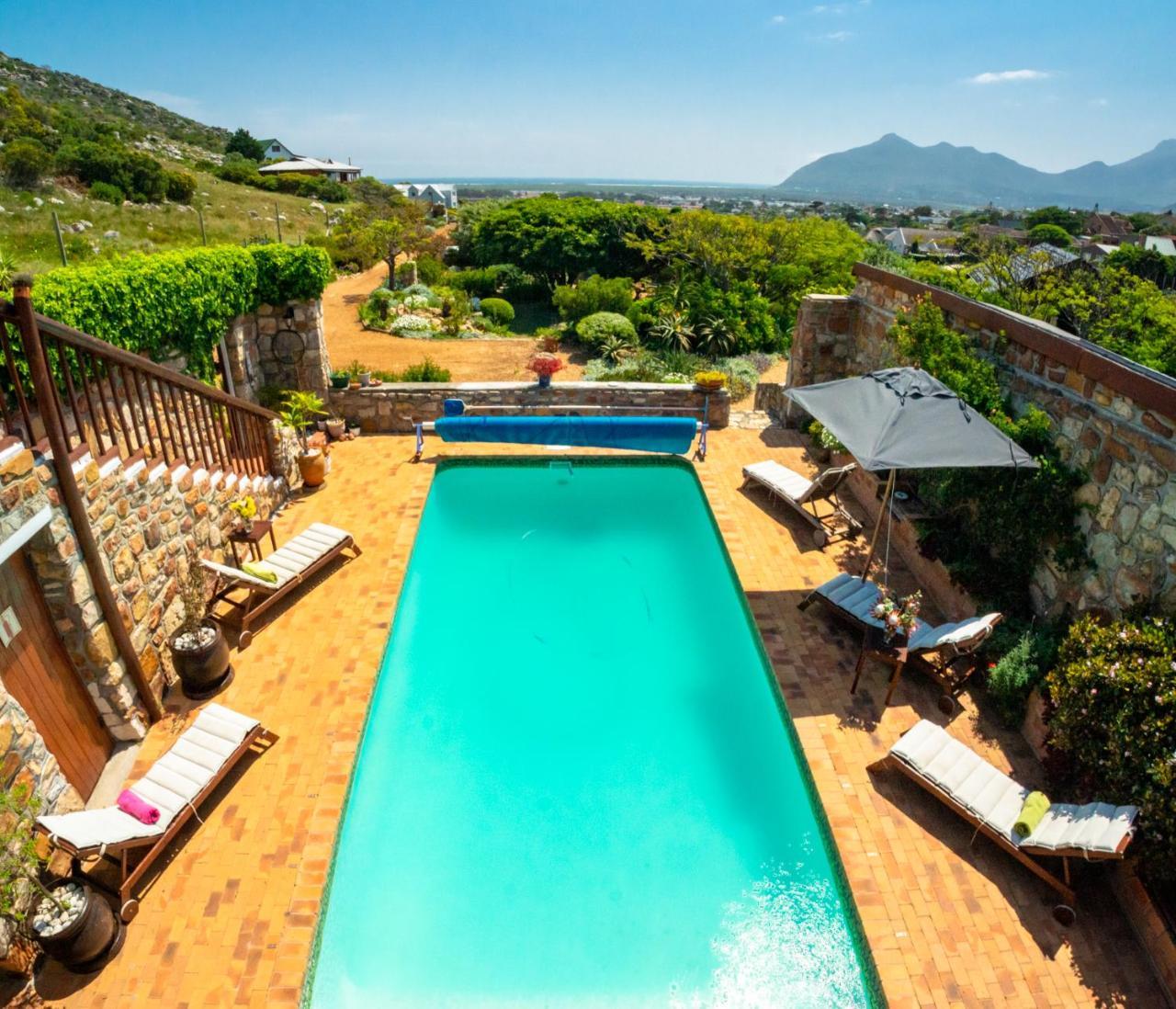 Makapa Lodge เคปทาวน์ ภายนอก รูปภาพ
